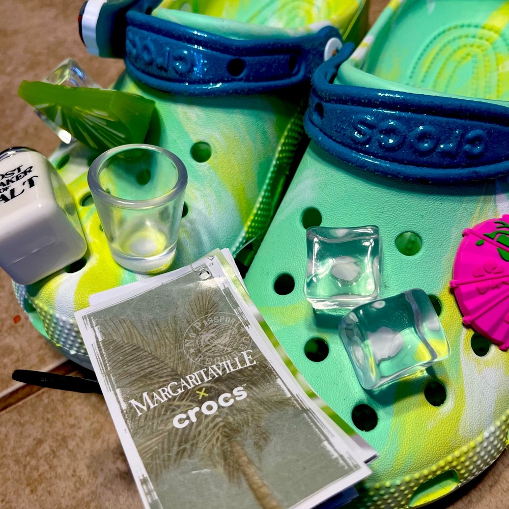 Margaritville Special Edition CROCS Woman’s 7, Men’s 5